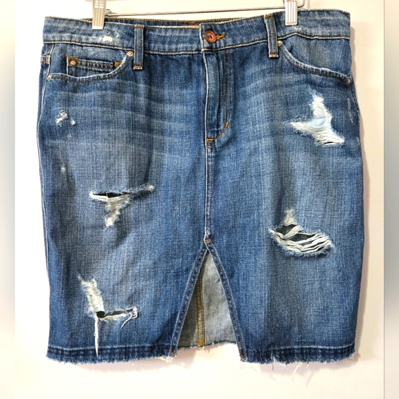 JOE'S Distressed Denim Mini Skirt With Front Slit. Size 31 - Picture 1 of 13